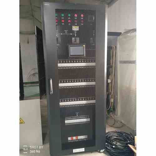 Precision Row PDU Cabinet Schneider 50A 18-Circuit