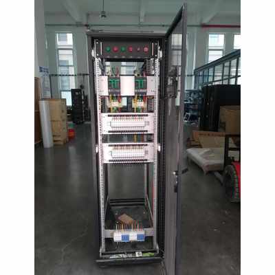 Precision Row PDU Cabinet Schneider 160A 4P 32-Circuit