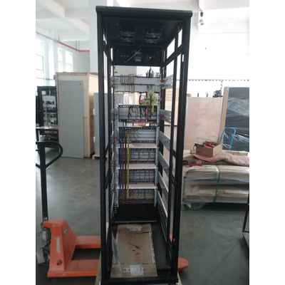 Row PDU Cabinet CHINT 125A 4P 35-Circuit