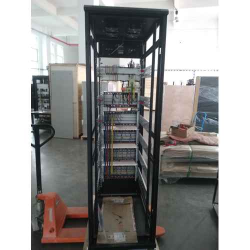 Row PDU Cabinet CHINT 125A 4P 35-Circuit