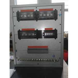 12U配电单元 施耐德125A 4P 8回路