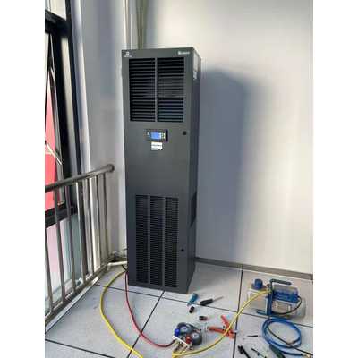 DME05MCSUP1单冷(普通风机) 低温启动,带储液罐